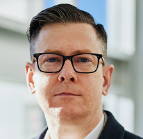 Alexander Hughes, leder i en kryptohandelsvirksomhed, i et CEO-portræt